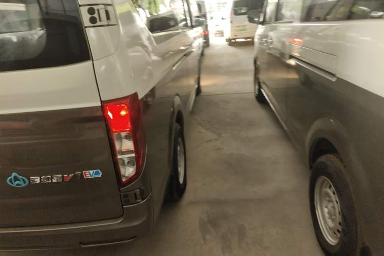 Used CHANGAN KUAYUE Xing V7 EV 2024 316 km Luxury Dual-Door Version 7 Seats Exterior 3