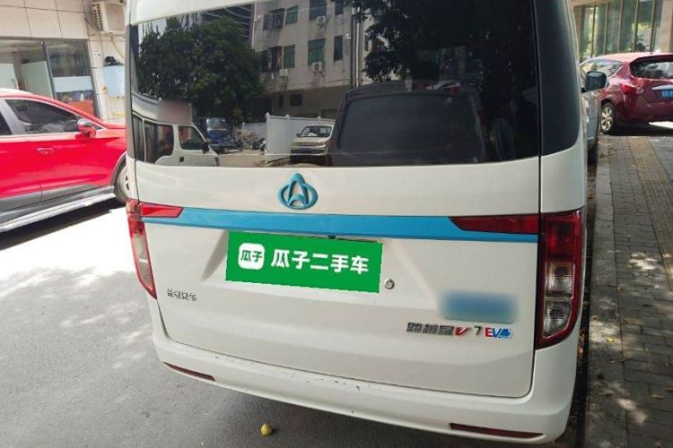 Used CHANGAN KUAYUE Xing V7 EV 2024 251 km Hatchback Comfort Version 6 Seats Exterior 4