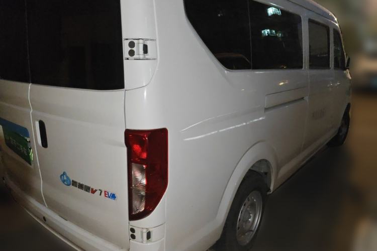 Used CHANGAN KUAYUE Xing V7 EV 2024 251 km Hatchback Comfort Version 6 Seats Exterior 5