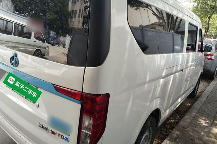 Used CHANGAN KUAYUE Xing V7 EV 2024 251 km Hatchback Comfort Version 6 Seats Exterior 5