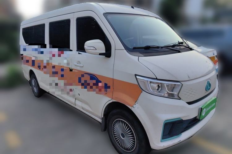 Used CHANGAN KUAYUE Xing V7 EV 2024 251 km Luxury Dual-Door Version 6 Seats Front Right 45 Deg