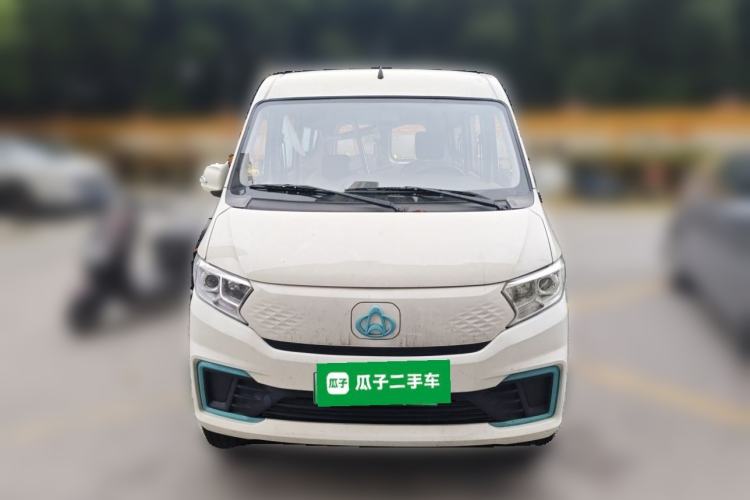 Used CHANGAN KUAYUE Xing V7 EV 2024 251 km Hatchback Comfort Version 6 Seats Front