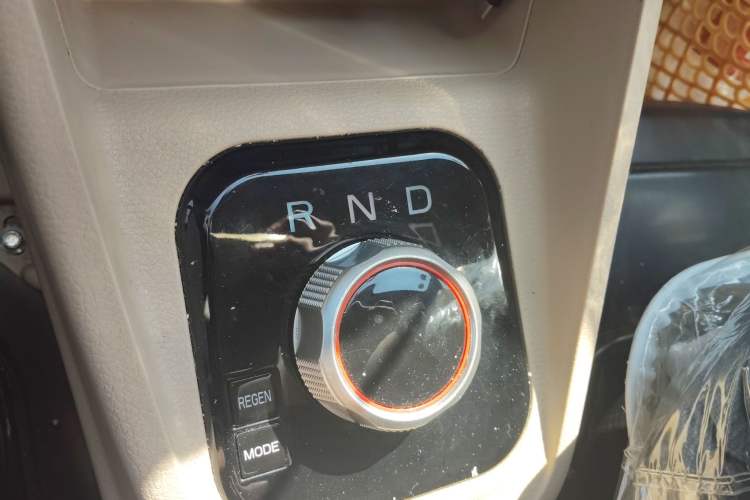Used CHANGAN KUAYUE Xing V7 EV 2024 316 km Luxury Dual-Door Version 6 Seats Gear Lever