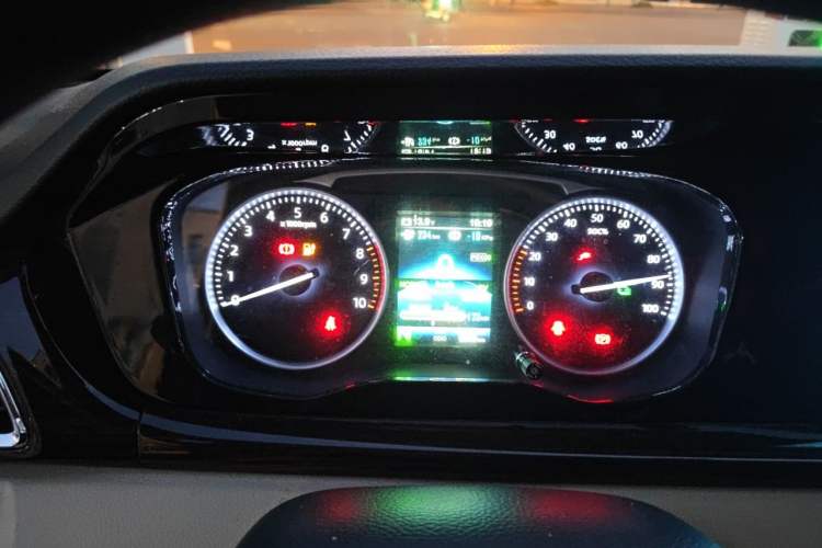 Used CHANGAN KUAYUE Xing V7 EV 2024 251 km Luxury Dual-Door Version 6 Seats Instrument Cluster