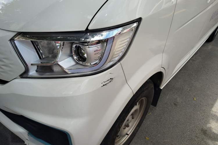 Used CHANGAN KUAYUE Xing V7 EV 2024 251 km Hatchback Comfort Version 6 Seats Left Front Headlight