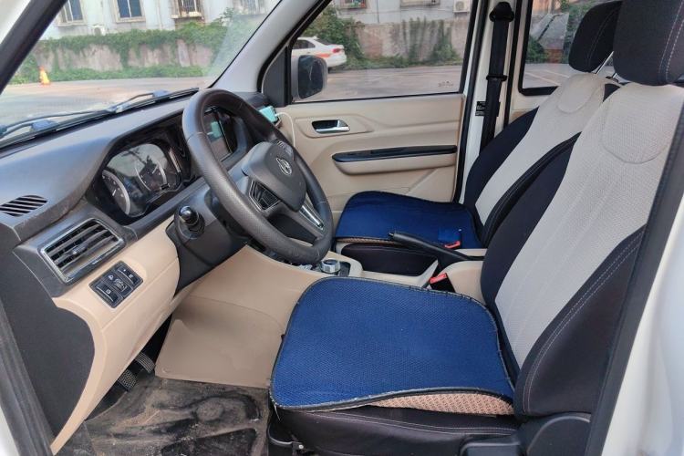 Used CHANGAN KUAYUE Xing V7 EV 2024 251 km Luxury Dual-Door Version 6 Seats Left Front Seat