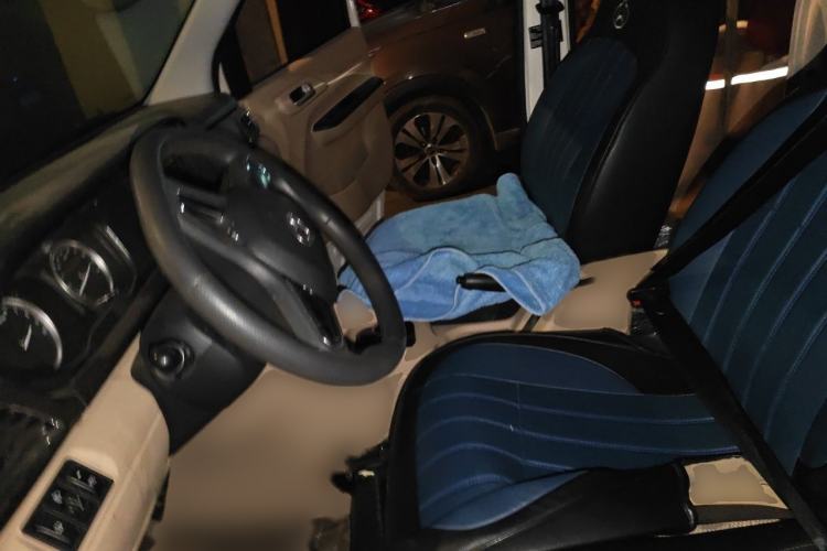 Used CHANGAN KUAYUE Xing V7 EV 2024 251 km Hatchback Comfort Version 6 Seats Left Front Seat