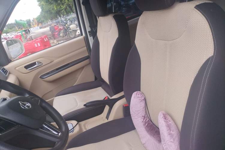 Used CHANGAN KUAYUE Xing V7 EV 2024 251 km Luxury Dual-Door Version 6 Seats Left Front Seat