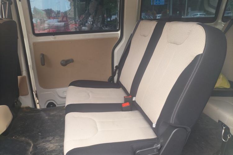 Used CHANGAN KUAYUE Xing V7 EV 2024 251 km Luxury Dual-Door Version 6 Seats Left Rear Seat