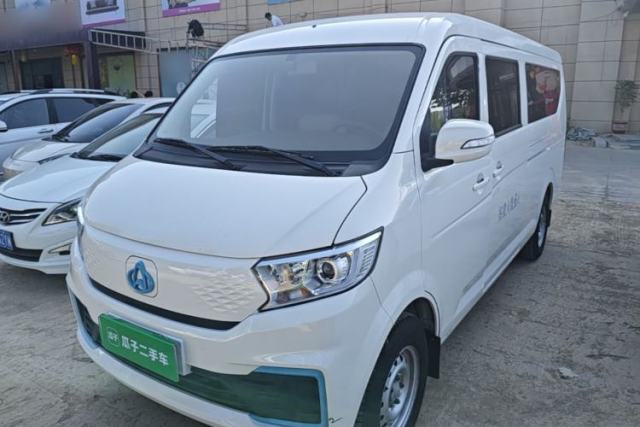 Used CHANGAN KUAYUE Xing V7 EV 2024 316 km Luxury Dual-Door Version 6 Seats