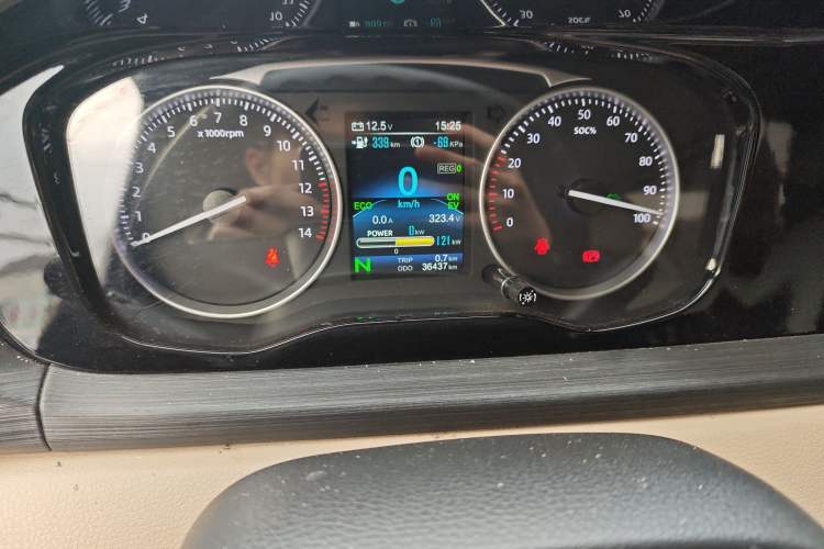 Used CHANGAN KUAYUE Xing V7 EV 2024 316 km Luxury Dual-Door Version 6 Seats Odometer Close Up