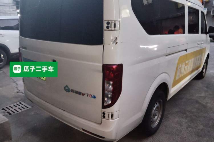 Used CHANGAN KUAYUE Xing V7 EV 2024 316 km Luxury Dual-Door Version 6 Seats Rear Right 45 Deg