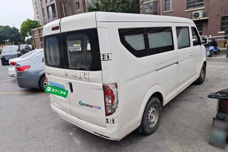 Used CHANGAN KUAYUE Xing V7 EV 2024 251 km Hatchback Comfort Version 6 Seats Rear Right 45 Deg