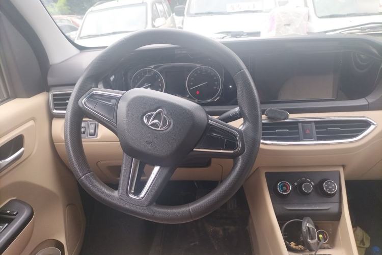 Used CHANGAN KUAYUE Xing V7 EV 2024 251 km Luxury Dual-Door Version 6 Seats Steering Wheel