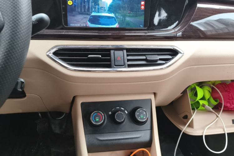Used CHANGAN KUAYUE Xing V7 EV 2025 Model, 285 km, Luxury Version, 6-seater, Ningde 2C, 41.86 kWh Audio And AC Panel