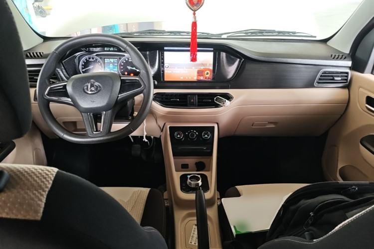 Used CHANGAN KUAYUE Xing V7 EV 2025 Model, 255km Smart Enjoyment Version, 6 Seats, 38.64 kWh Center Console