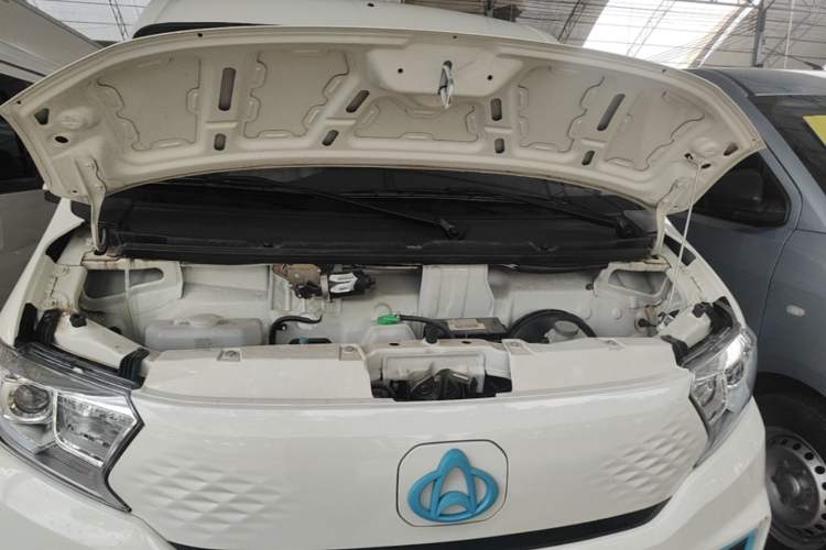 Used CHANGAN KUAYUE Xing V7 EV 2025 Model, 255km Luxury Version, 6 Seats, 38.64 kWh Engine Bay