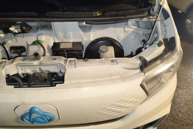 Used CHANGAN KUAYUE Xing V7 EV 2025 Model, 285 km, Smart Enjoyment Version, 6-seater, Ningde 2C, 41.86 kWh Engine Bay Left