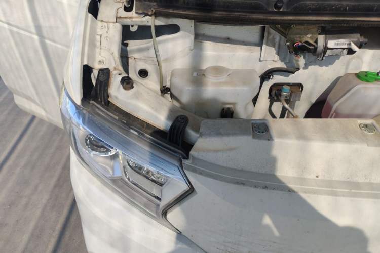 Used CHANGAN KUAYUE Xing V7 EV 2025 Model, 255km Luxury Type, 6-seater, 41.86kWh Engine Bay Right