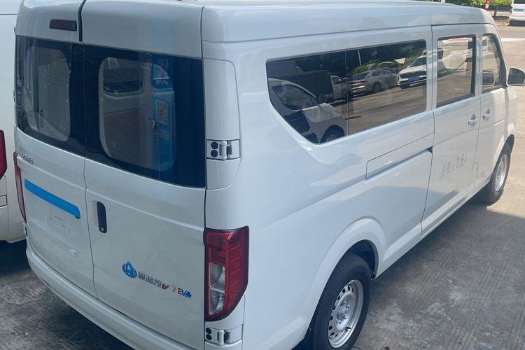 Used CHANGAN KUAYUE Xing V7 EV 2025 Model, 255km Luxury Type, 6-seater, 41.86kWh Exterior 3