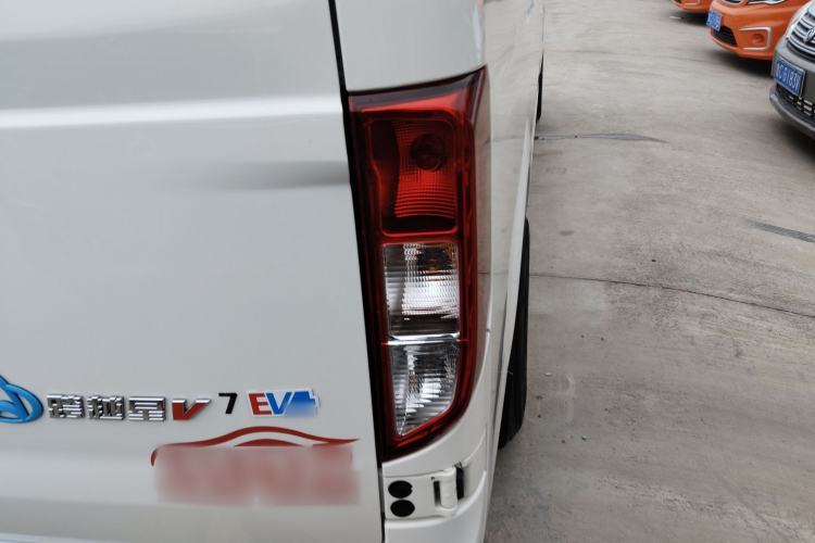 Used CHANGAN KUAYUE Xing V7 EV 2025 Model, 285 km, Smart Enjoyment Version, 6-seater, Ningde 2C, 41.86 kWh Exterior 3
