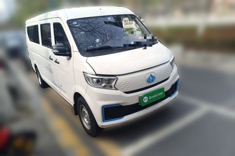 Used CHANGAN KUAYUE Xing V7 EV 2025 Model, 285 km, Smart Enjoyment Version, 6-seater, Ningde 2C, 41.86 kWh Front Right 45 Deg