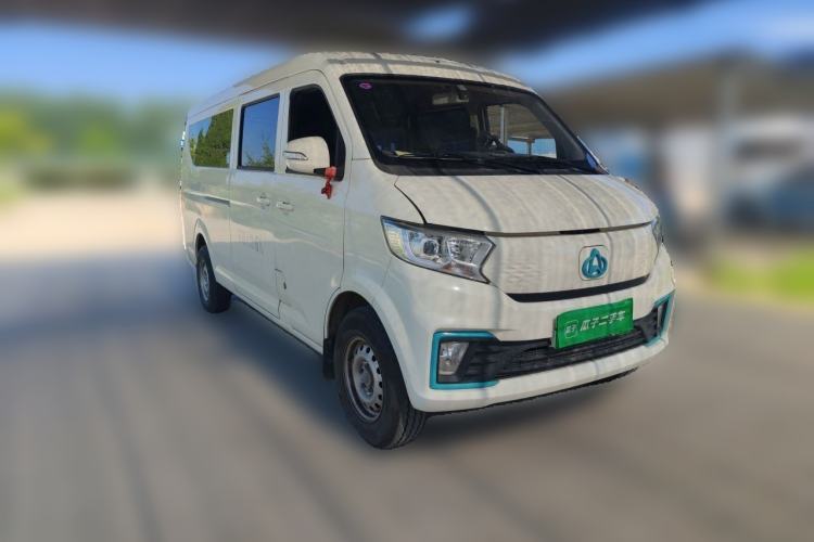 Used CHANGAN KUAYUE Xing V7 EV 2025 Model, 255km Luxury Type, 6-seater, 41.86kWh Front Right 45 Deg