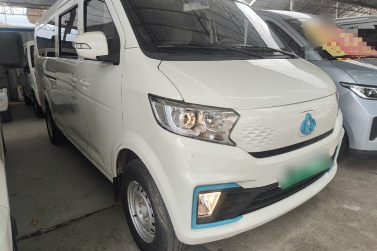 Used CHANGAN KUAYUE Xing V7 EV 2025 Model, 255km Luxury Version, 6 Seats, 38.64 kWh Front Right 45 Deg