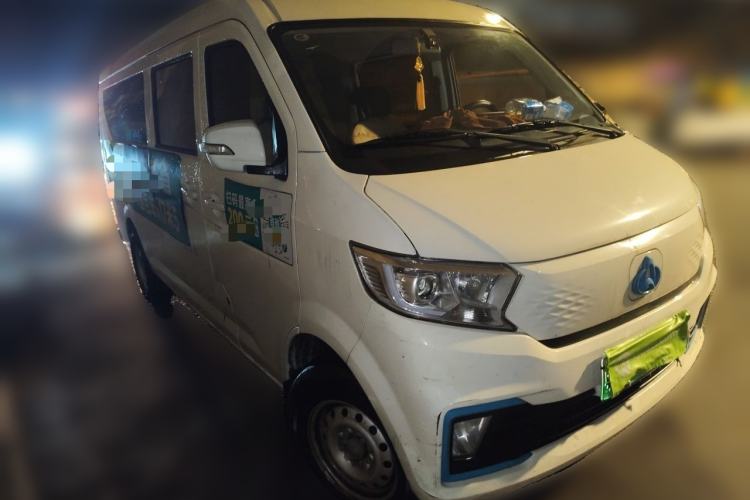 Used CHANGAN KUAYUE Xing V7 EV 2025 Model, 285 km, Smart Enjoyment Version, 6-seater, Ningde 2C, 41.86 kWh Front Right 45 Deg