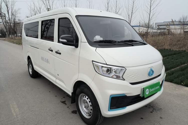 Used CHANGAN KUAYUE Xing V7 EV 2025 Model, 255km Smart Enjoyment Version, 6 Seats, 38.64 kWh Front Right 45 Deg