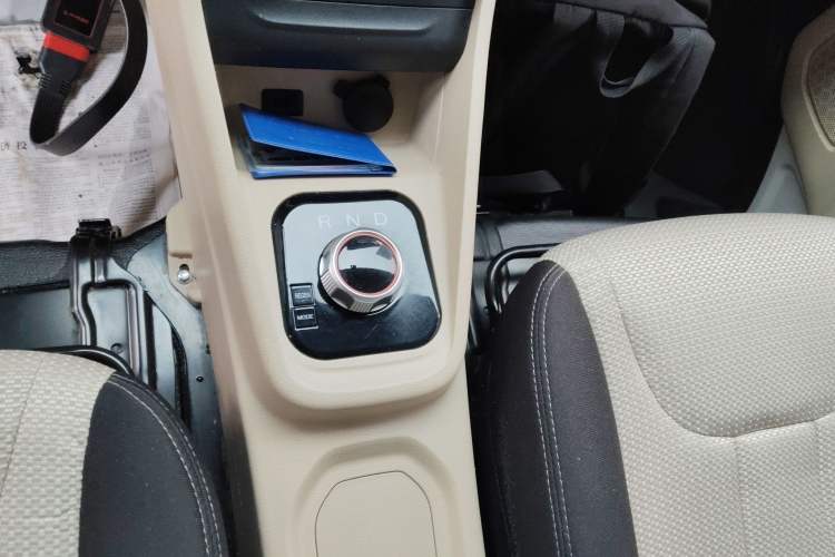 Used CHANGAN KUAYUE Xing V7 EV 2025 Model, 285 km, Smart Enjoyment Version, 6-seater, Ningde 2C, 41.86 kWh Gear Lever