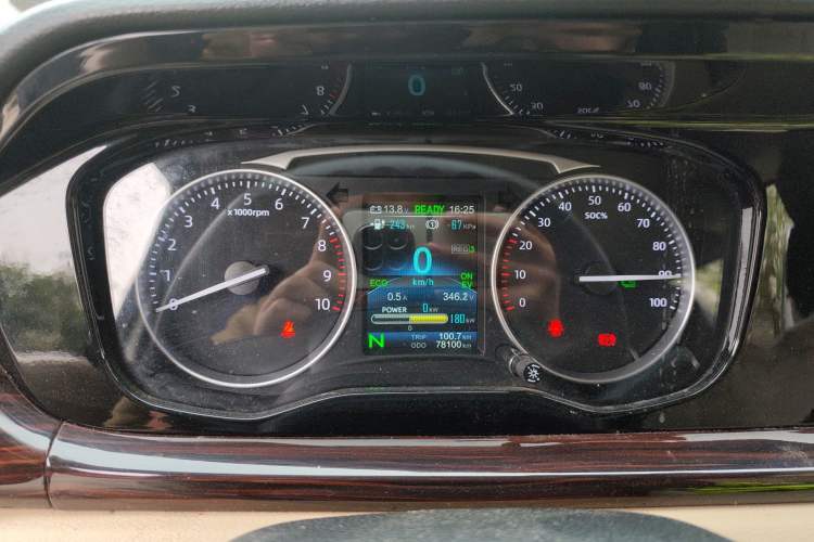 Used CHANGAN KUAYUE Xing V7 EV 2025 Model, 255km Comfort Type, 6-seater, 41.86kWh Instrument Cluster