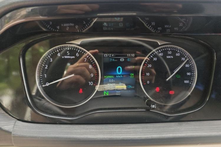 Used CHANGAN KUAYUE Xing V7 EV 2025 Model, 255km Smart Enjoyment Version, 6 Seats, 38.64 kWh Instrument Cluster