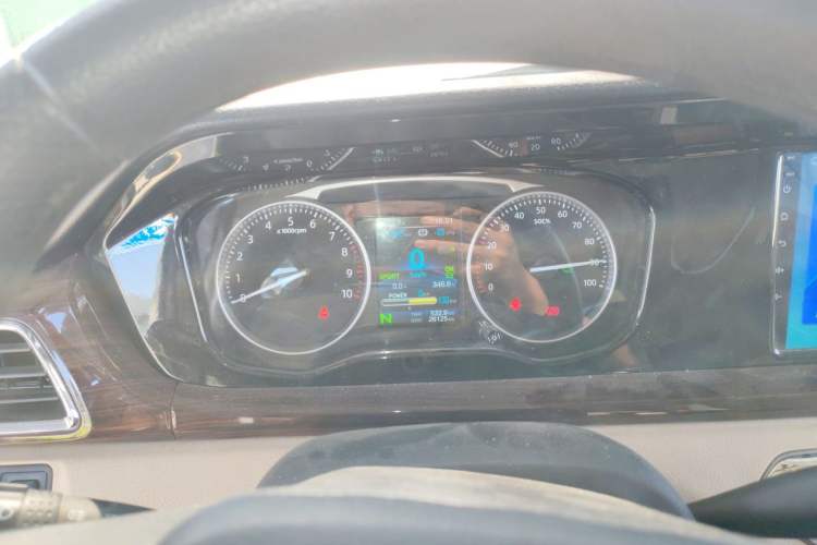 Used CHANGAN KUAYUE Xing V7 EV 2025 Model, 255km Luxury Type, 6-seater, 41.86kWh Instrument Cluster