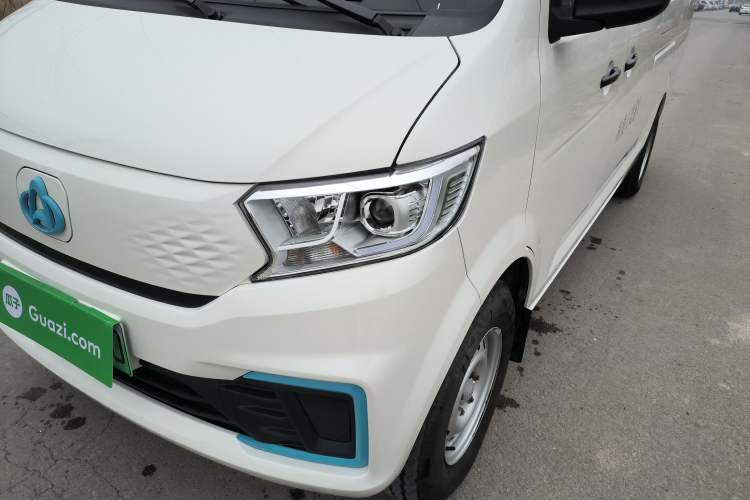 Used CHANGAN KUAYUE Xing V7 EV 2025 Model, 255km Smart Enjoyment Version, 6 Seats, 38.64 kWh Left Front Headlight