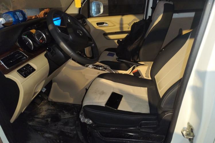 Used CHANGAN KUAYUE Xing V7 EV 2025 Model, 285 km, Smart Enjoyment Version, 6-seater, Ningde 2C, 41.86 kWh Left Front Seat