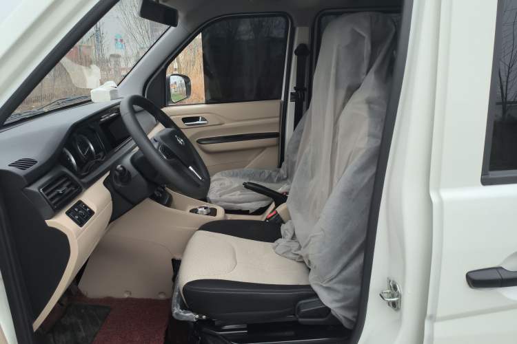 Used CHANGAN KUAYUE Xing V7 EV 2025 Model, 255km Smart Enjoyment Version, 6 Seats, 38.64 kWh Left Front Seat