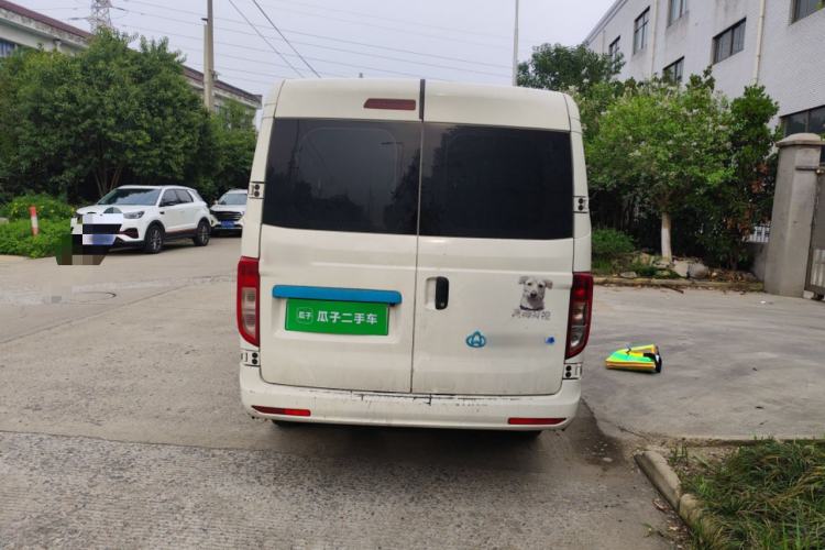 Used CHANGAN KUAYUE Xing V7 EV 2025 Model, 255km Comfort Type, 6-seater, 41.86kWh Rear