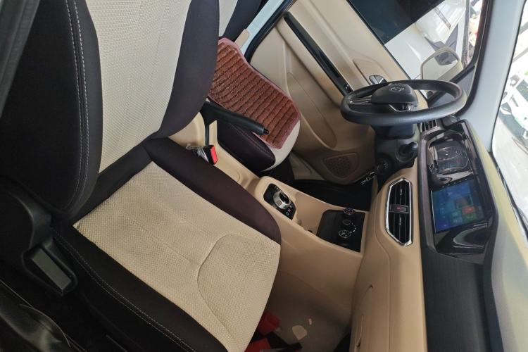 Used CHANGAN KUAYUE Xing V7 EV 2025 Model, 255km Smart Enjoyment Type, 6-seater, 41.86kWh Right Front Seat