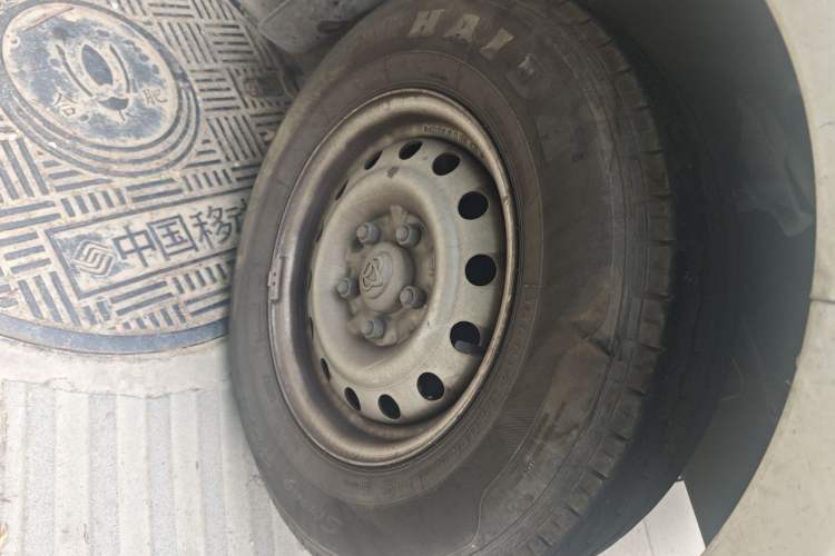 Used CHANGAN KUAYUE Xing V7 EV 2025 Model, 285 km, Smart Enjoyment Version, 6-seater, Ningde 2C, 41.86 kWh Right Front Wheel Hub
