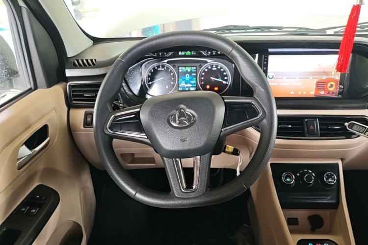 Used CHANGAN KUAYUE Xing V7 EV 2025 Model, 255km Smart Enjoyment Version, 6 Seats, 38.64 kWh Steering Wheel