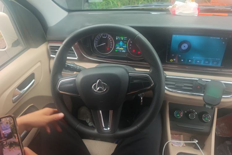 Used CHANGAN KUAYUE Xing V7 EV 2025 Model, 285 km, Smart Enjoyment Version, 6-seater, Ningde 2C, 41.86 kWh Steering Wheel