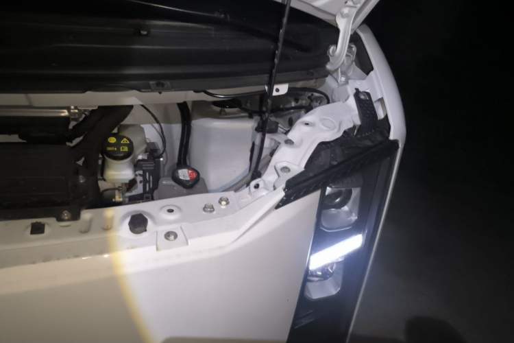 Used CHANGAN KUAYUE Xing V7 EV  Engine Bay Left