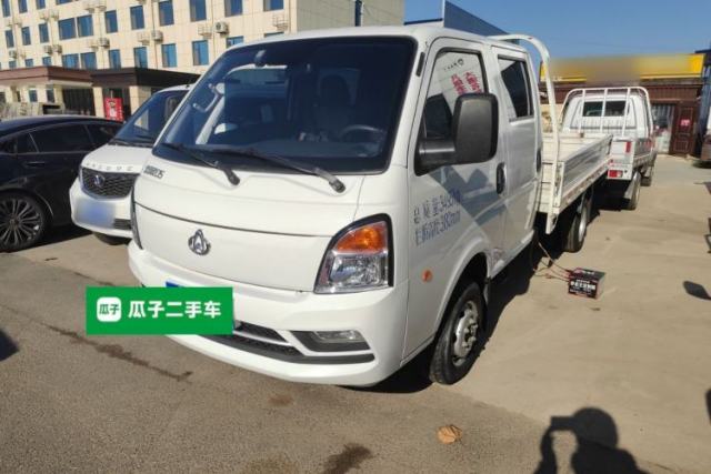 Used CHANGAN KUAYUE Zhe D5 2021 1.6L Standard Edition Double-Cab Flatbed with Dual Rear Wheels 3050mm Cargo Bed DAM16KL