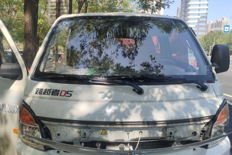 Used CHANGAN KUAYUE Zhe D5 2021 1.6L Comfort Edition Double-Cab Flatbed with Dual Rear Wheels 3050mm Cargo Bed DAM16KL Engine Bay Right