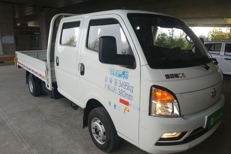Used CHANGAN KUAYUE Zhe D5 2021 1.6L Standard Edition Double-Cab Flatbed with Dual Rear Wheels 3050mm Cargo Bed DAM16KL Exterior 1