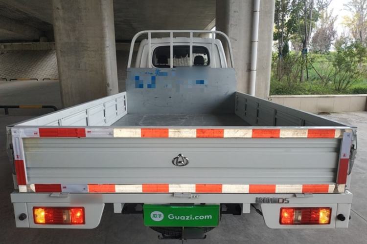 Used CHANGAN KUAYUE Zhe D5 2021 1.6L Standard Edition Double-Cab Flatbed with Dual Rear Wheels 3050mm Cargo Bed DAM16KL Exterior 5