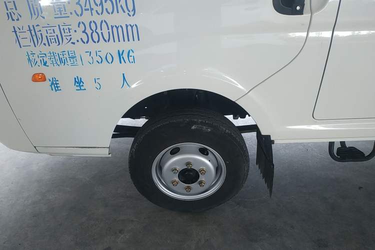 Used CHANGAN KUAYUE Zhe D5 2021 1.6L Standard Edition Double-Cab Flatbed with Dual Rear Wheels 3050mm Cargo Bed DAM16KL Exterior 7