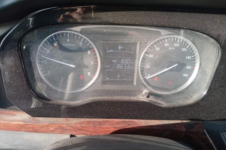 Used CHANGAN KUAYUE Zhe D5 2021 1.6L Standard Edition Single-Row Cargo Bed with Double Rear Wheels 3750mm Cargo Box DAM16KL Instrument Cluster