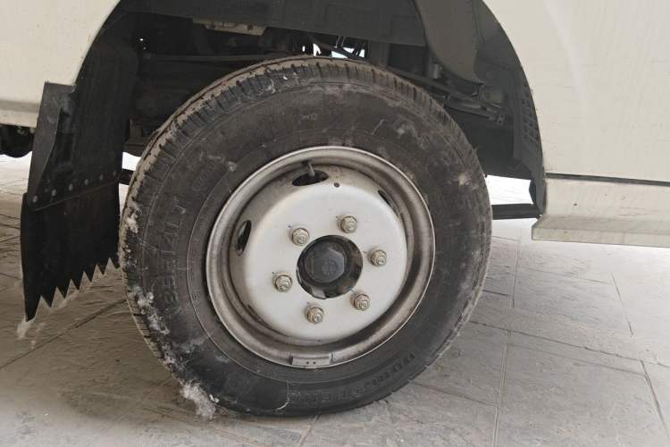 Used CHANGAN KUAYUE Zhe D5  Right Front Wheel Hub